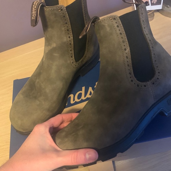 Blundstone Shoes - Blundstones - 1351- Rustic Brown - USAW Size 9.5